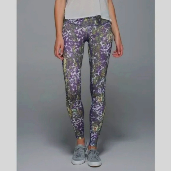 Lululemon | Wunder Under Iris Floral Dot Leggings 6 - Picture 1 of 6